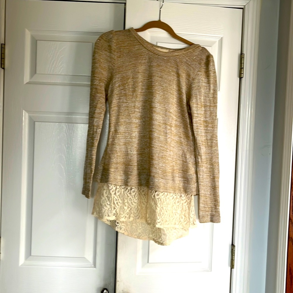 Areve sweater nwot